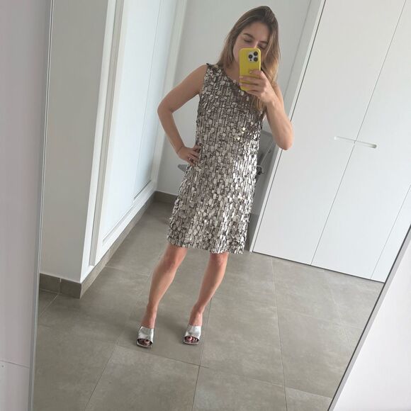 NEW PAROSH Silver Sequin Sleeveless Shift Dress XS 0 2 - Picture 5 of 8